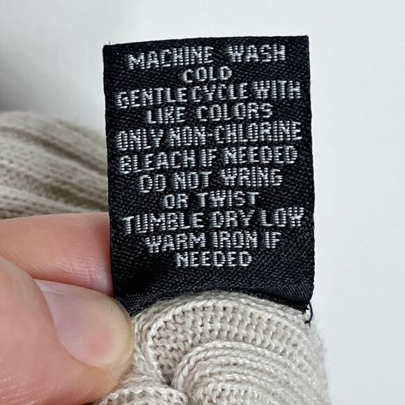 Moon & Madison Women's Knit Tank Top S Beige Button Front Sleeveless Scoop Neck - Picture 7 of 7